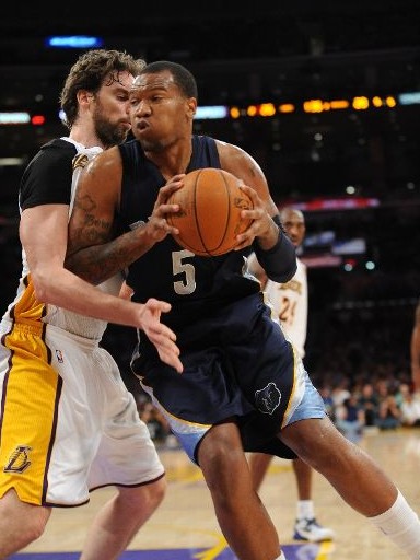 更是突破自 更是突破自